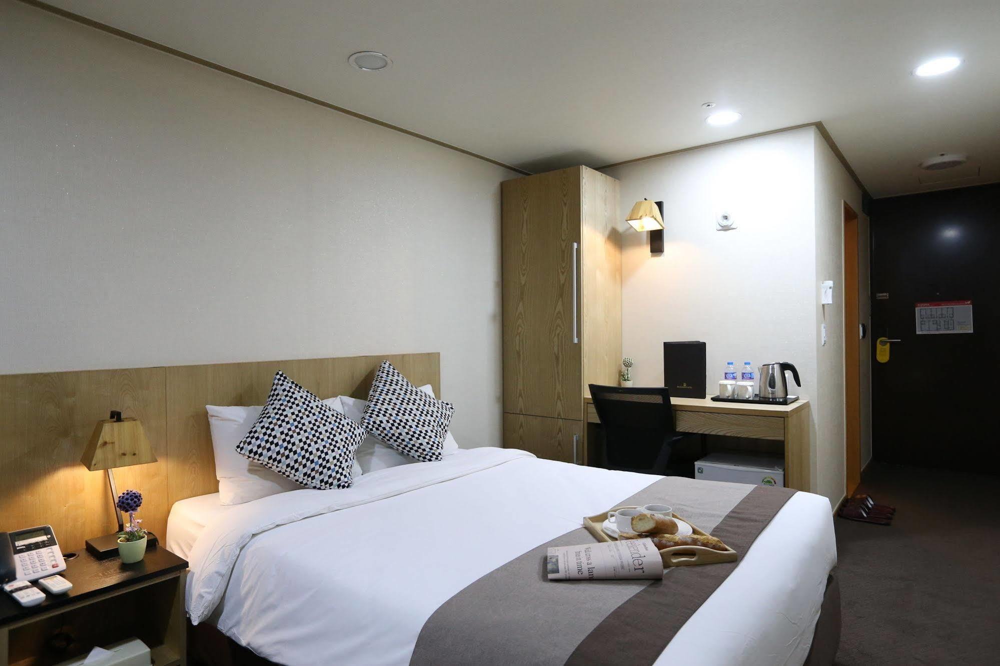 Golden City Hotel Dongdaemun Seoul Exterior foto